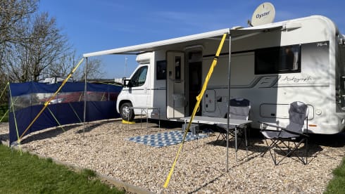 Classy Bailey Autograph - 4 berth