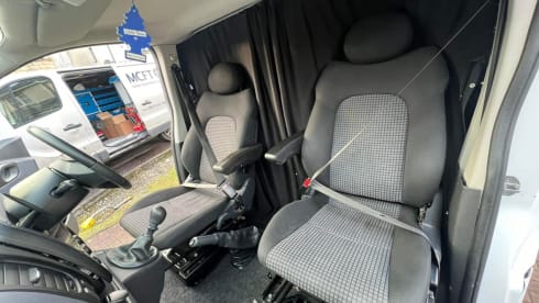 The Wee Hoose – The Wee Hoose – Vauxhall Vivaro LWB Campervan - 4 berth