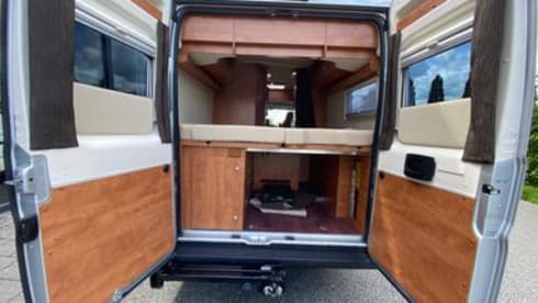 2p Malibu bus from 2019