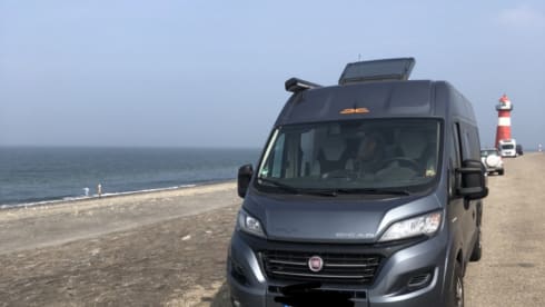 CaRo – 4p Pilote bus from 2018 (2 to 3 people)