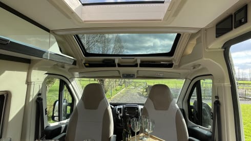 A'Laise – 2 volwassen+(1 kind)campervan 