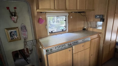 Real family camper! 4p Dethleff's alcove from 1999