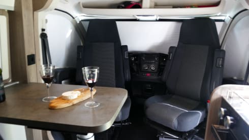 3p luxury camper van, perfect for tall people