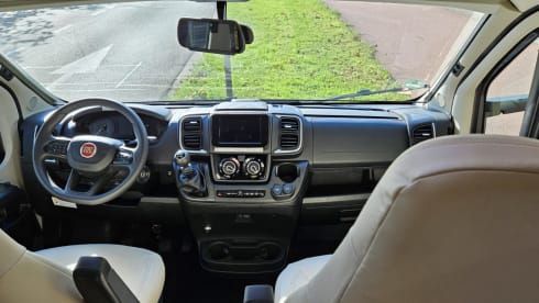 Fiat carat – 5p Fiat integrated uit 2022