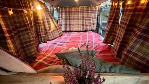 CHANEL – super cosy  - automatic campervan. price  includes insurance !