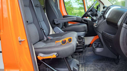 5 Person Fiat Ducato bus camper (built in 2017) (built in 2023)