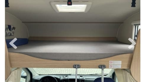 Mammoet – Super complete Sunlight A70 alcove for 6 people. 