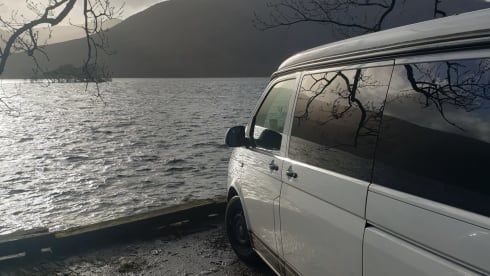 STEFAN – 4 berth Volkswagen campervan from 2018