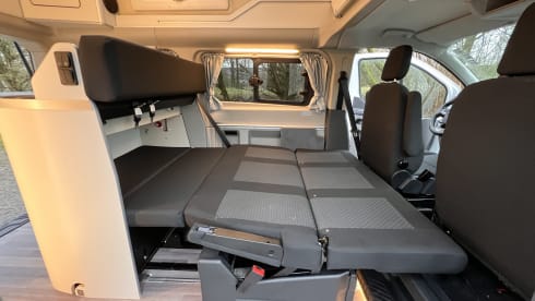 Fuldabrück – Ford Nugget high roof