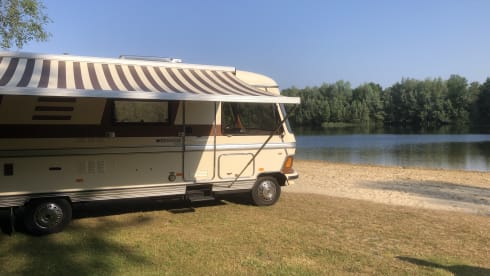 Oldtimer Hymer from 1986 for 4 persons