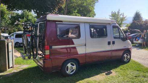Very complete Safari Camper from 1995