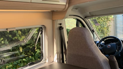 Comfortable Knaus Boxstar Street 600 (2+1 bed)