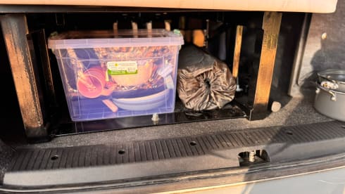 OFF GRID  – 4 berth Volkswagen campervan from 2023