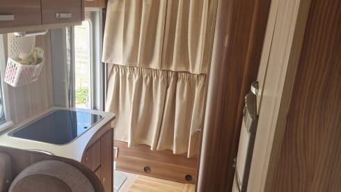 FLORA – MANSARDATO MC LOUIS 22