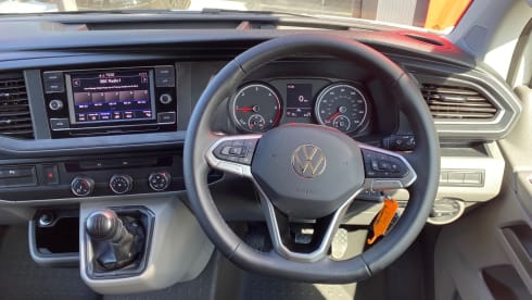 VW Campervan SWB – VW Transporter 6.1 | Camper King Brand New Conversion 