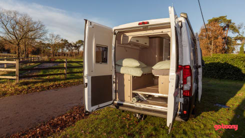 Hectorhetbusje – 2p Chausson Bus camper from 2021