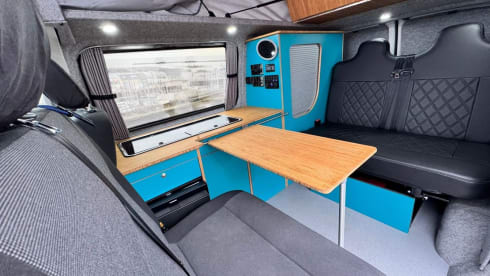 Neptune – Camping-car Volkswagen 4 places à partir de 2019