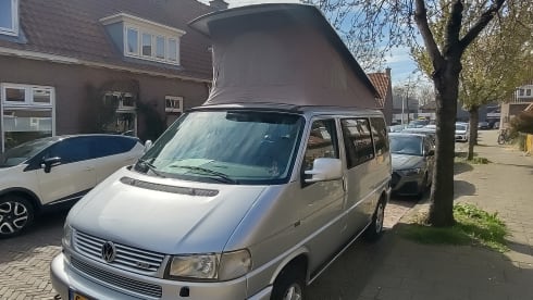 Fred – 4p VW California (4x4) uit 2001