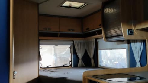 Camperverhuurvalencia.com – Nice camper for rent in Valencia