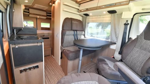 Malibu – Malibu Van 640 LE charming GT sky view
