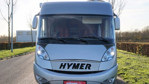 Ruime 4 persoons integraal HYMER camper met Airconditioning