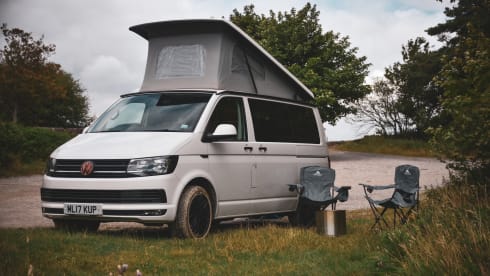 4-persoons Volkswagen camper uit 2017