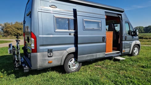 Super nice Fiat Ducato Karmann bus camper