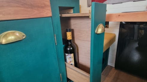 Gwen SteVANi β 2 Berth 2014 VW Crafter