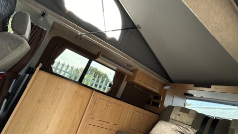 Vino – 4 berth Volkswagen T5 Hillside Camper conversion 2015