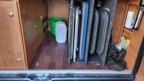 CamperTonFranka – 2p Carthago bus from 2017