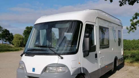 Onze 'Koos', een tof campertje!  – 2p Fiat integrated from 2002