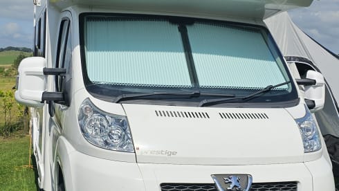 Elddis Prestige Motorhome 4 Berth Overcab Bed U-Shaped Lounge