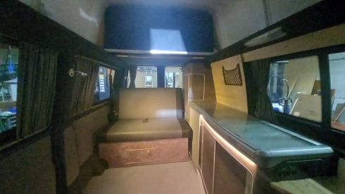 Harry – Camping-car bus Volkswagen SUNLINER XL LUXE 5p, construit en 2023 !
