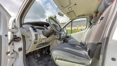 Renault Camper bus – Nice and strong campervan from 2005