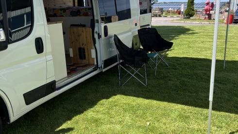 Otis – Peugeot-bus met 3 slaapplaatsen vanaf 2021