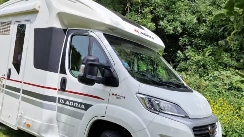 5p Adria Matrix 670SL semi-integrated from 2017