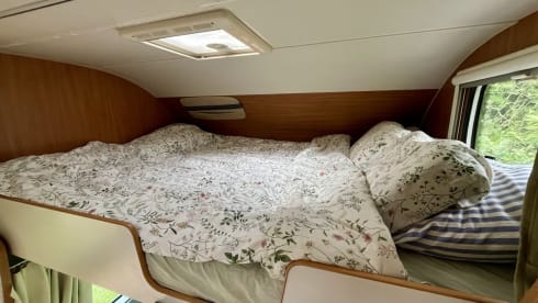 Sfeervolle off-grid gezins alkoof