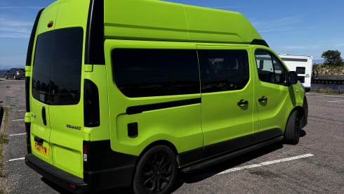 Shrek – Shrek - Il nostro splendido camper nuovo di zecca con 4 posti e 4 posti letto.