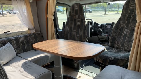 Atmospheric and complete Chausson motorhome for your journey with complete freedom