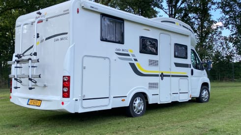 Beautiful 4 person semi-integral camper