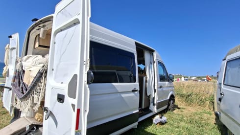 Charly – 3p Volkswagen campervan uit 2018