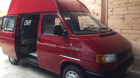 Pepper – 4p off-grid Volkswagen t4 Westfalia California 1991 extra spacious