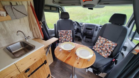 Atmospheric Mercedes-Benz bus camper 2 person "My Benz"