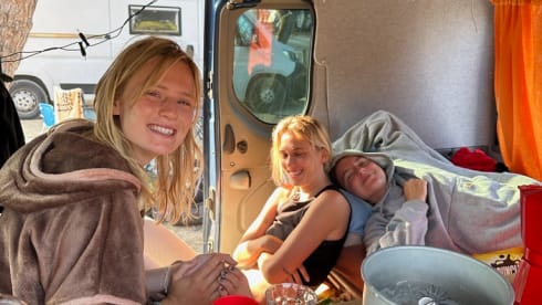 Buffel – 2-person campervan from 2004