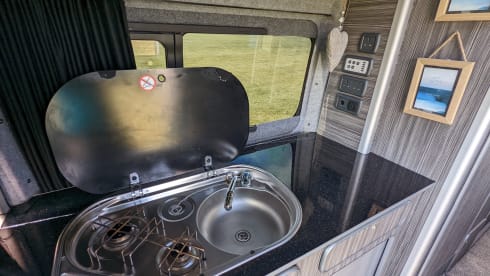 Ruby – Luxury Peugeot Camper