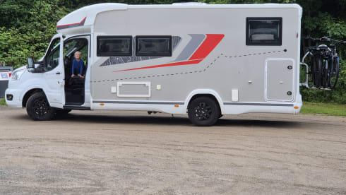Bobby – 4p Challenger semi-integrated uit 2022