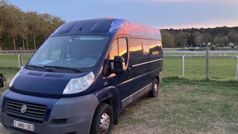 Blauwe schevie – Campervan
