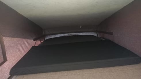 Dallas – 5 berth Toyota campervan from 1995
