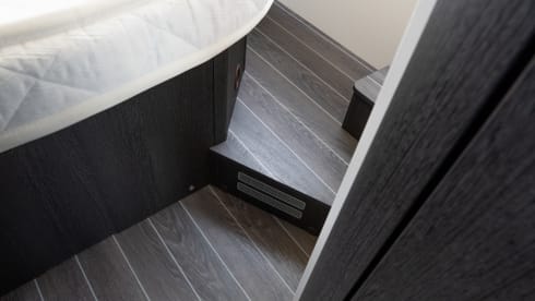 UWO – Fixed Double Bed 4 Berth Motorhome | Couples & Family | Automatic 