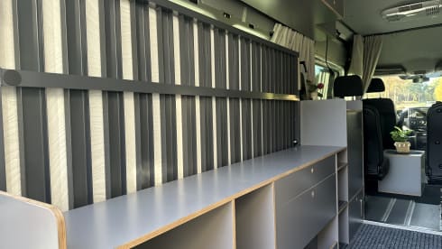 Bertus – Mercedes Sprinter 519CDI 3.0 V6 (191 hp) Automatic Bus Camper – B driving license –